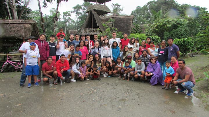Estudiantes españoles difunden 'Las Musas a un paso de la Amazonia' y destacan la riqueza turística de Ecuador