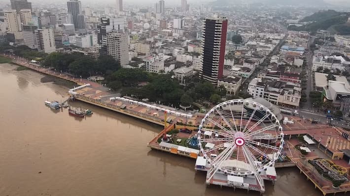 El Malecón Simón Bolívar es el símbolo turístico de Guayaquil y recibe 1,8 millones de visitantes cada mes