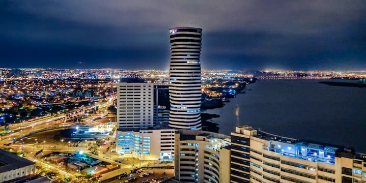 Vida nocturna en Guayaquil