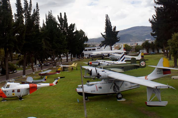 Museo Aeronáutico y del Espacio de la FAE