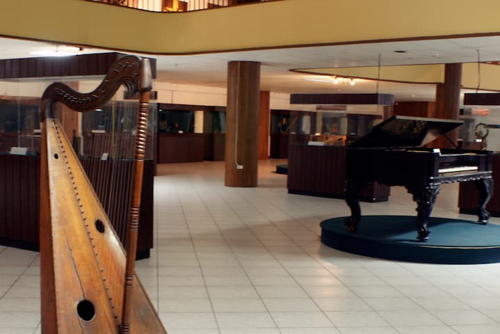 Museo de Instrumentos Musicales Pedro Pablo Traversari