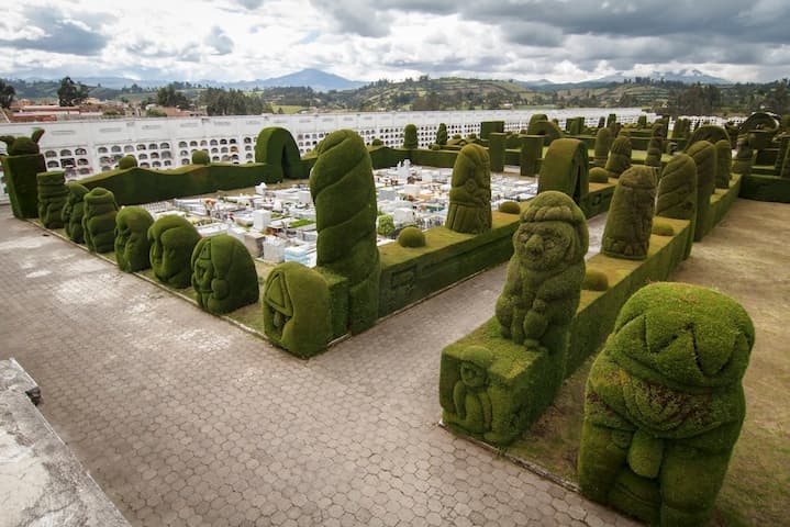 Cementerio Azael Franco, Tulcan (Ecuador)