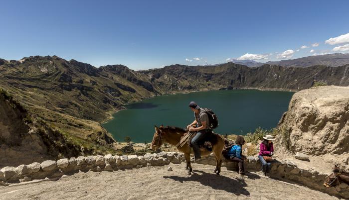 Una iniciativa busca eliminar el uso de caballos y burros para subir al Quilotoa