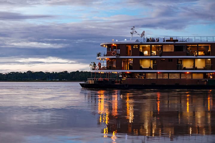 Anakonda Amazon River Cruise
