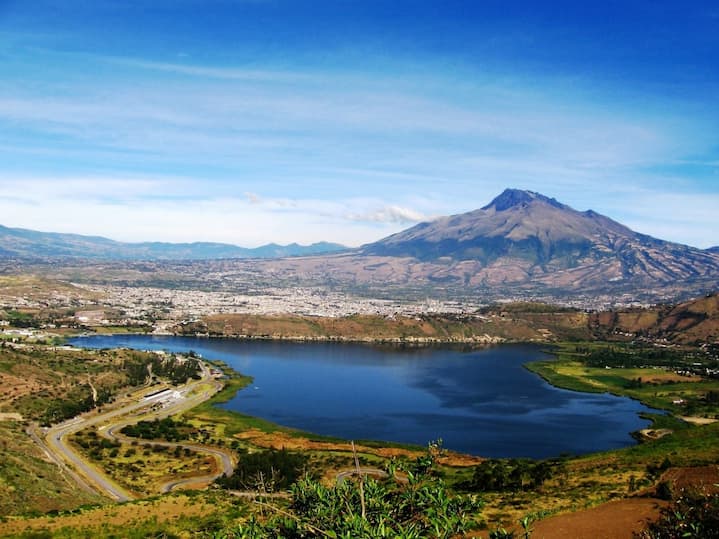 Ibarra, celebra 416 años de fundación, una opción para visitar el norte del país 