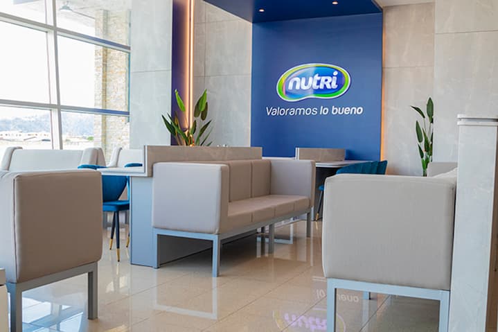 El aeropuerto de Cuenca cuenta con nueva área para comodidad de los usuarios, con apoyo de la empresa privada
