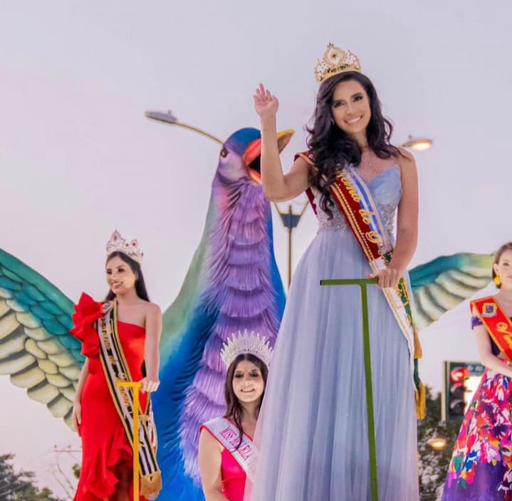 Nicole Valdivieso Ortiz Reina de Manabí 2022. 