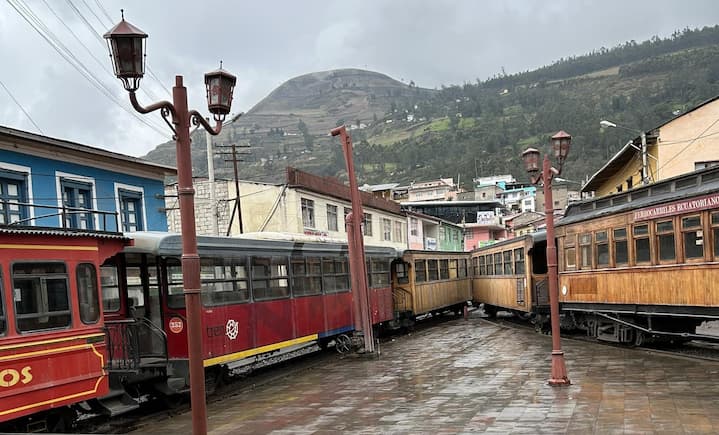 El tren en Ecuador sigue parado, pese a oferta de poner en marcha el 1 de abril la Nariz del Diablo y otras cinco rutas