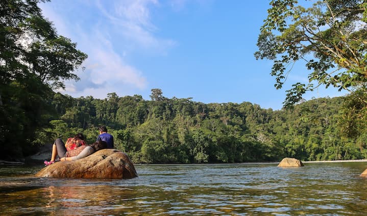 Tena es el punto de partida para hacer turismo en ríos, cuevas y cascadas; tiene una variedad de opciones