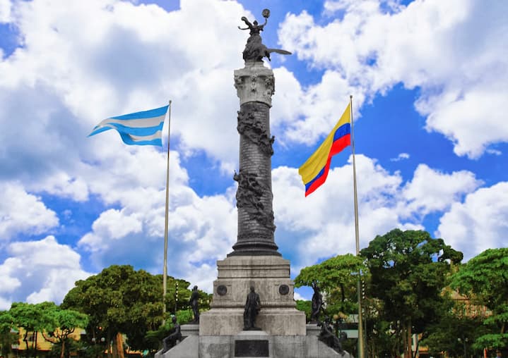 monumentos históricos Ecuador 