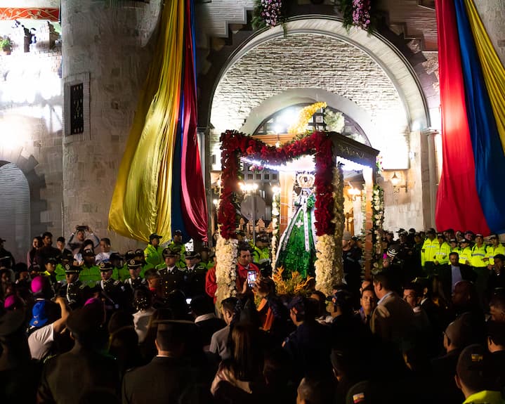 Con la  virgen de El Cisne en la Catedral, Loja vive su mayor época de turismo; se vienen su feria comercial y festivales