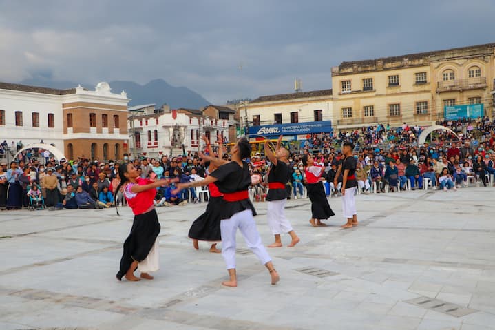 La fiesta del Yamor 2023 en su máximo esplendor, en Otavalo; hasta el 17 de septiembre hay diversos eventos