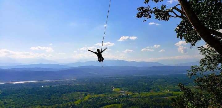 Paz Yaku, un ícono del turismo comunitario de Pastaza con senderos, un mirador, columpio y vertientes de agua