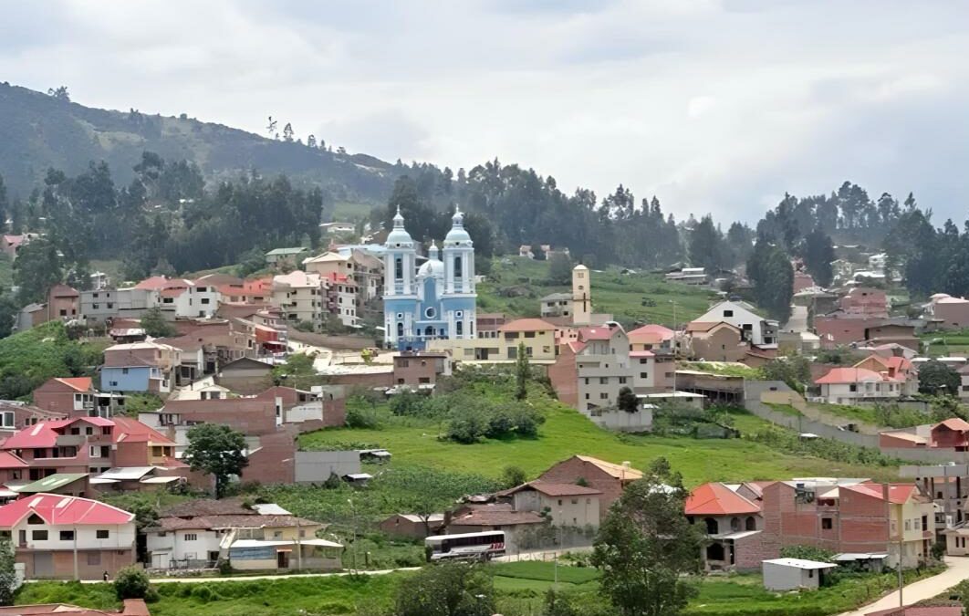 Baños de Cuenca es un destino que en turismo hace gala de su nombre, con diversos servicios de aguas termales