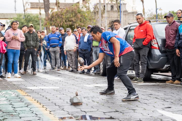 El trompo es patrimonio de Cotacachi