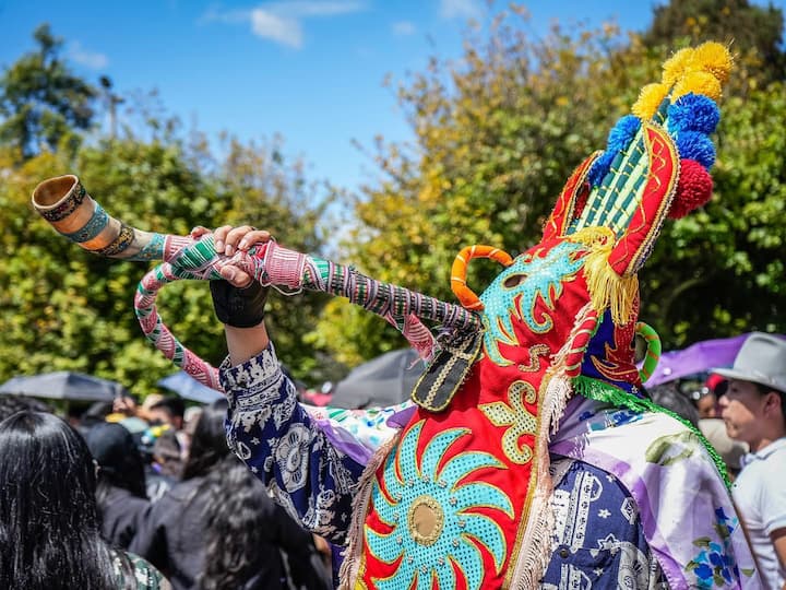 El Inti Raymi y el Corpus Christi en Ecuador: Festejos ricos en rituales, tradición, danzas, música y exquisitos bocados