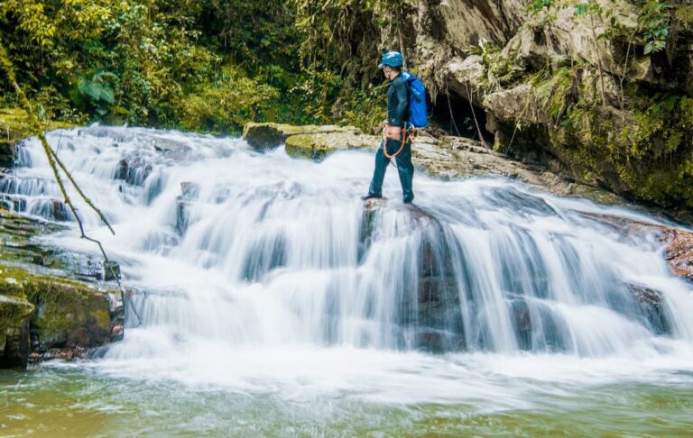 Encuentro de turismo en Gualaquiza; cita con la naturaleza para hacer rafting, cayoning, puenting, aviturismo y más