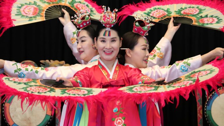 Artes vivas del mundo, en Loja; festival celebra 10 años en 10 días,  con 18 países, 150 obras y 350 actos