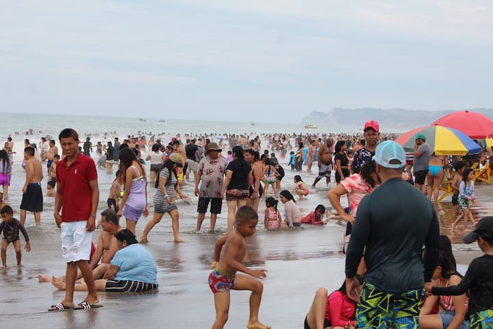 Primer feriado de 2026